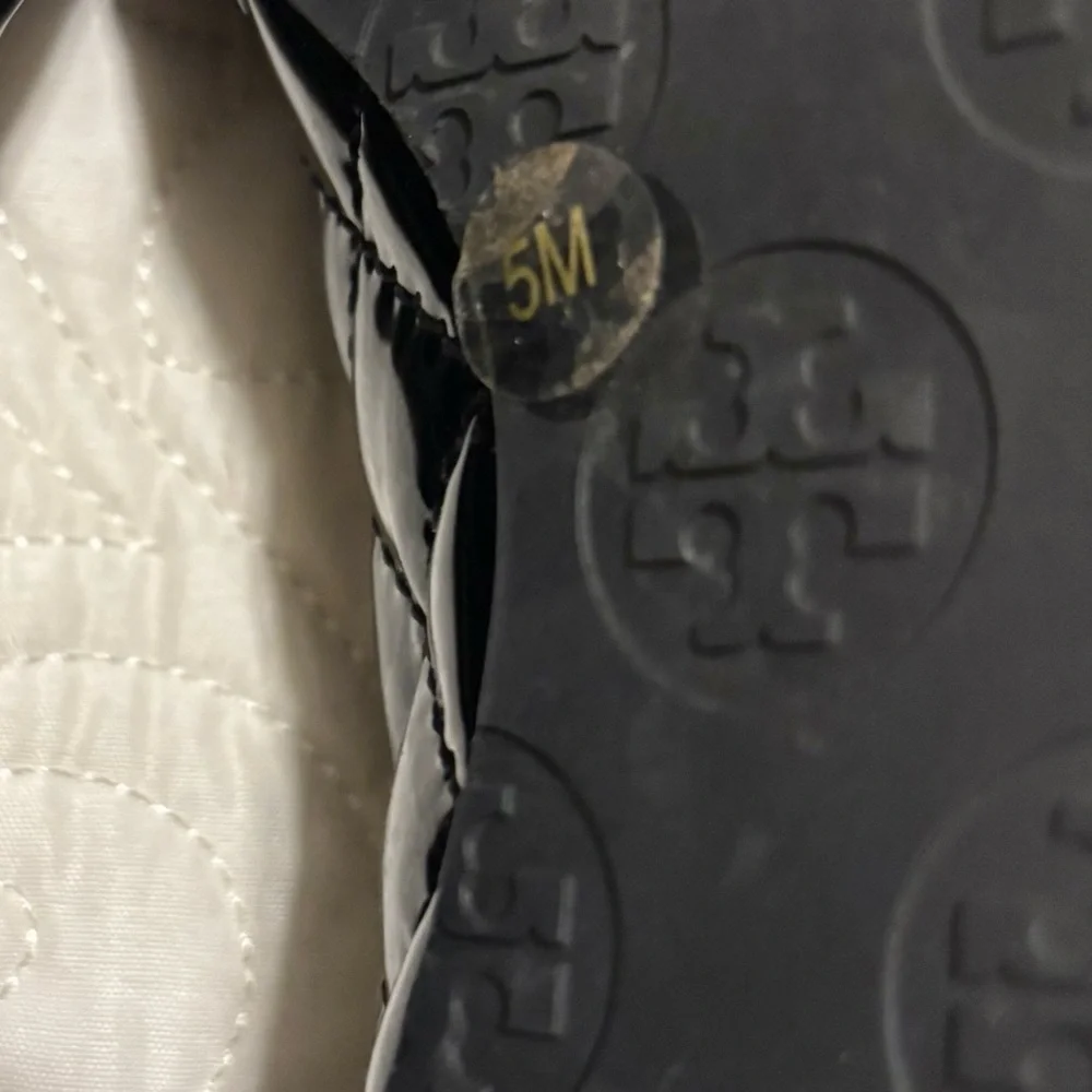 Tory Burch Quinn Black Patent Leather Quilted Ballet Flat Black Gold Logo Size 5